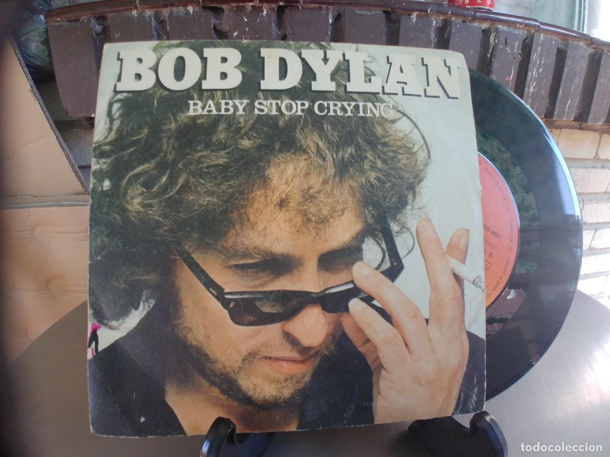 Discos de vinilo: BOB DYLAN-SINGLE BABY STOP CRYING - Foto 1