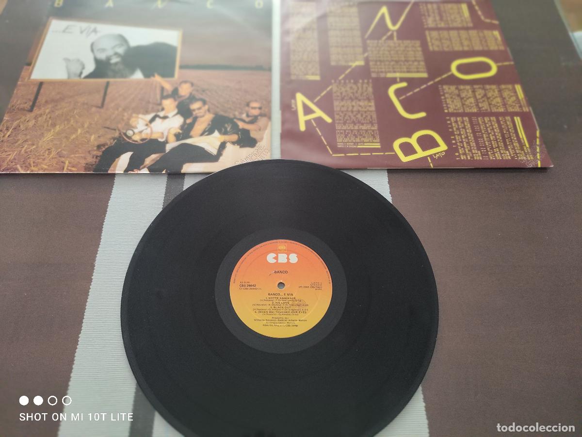 Discos de vinil: DIFICIL LP. PROGRESIVO. BANCO. ...E VIA. - SELLO CBS 26642 - MILANO 1985 - COMPLETO.