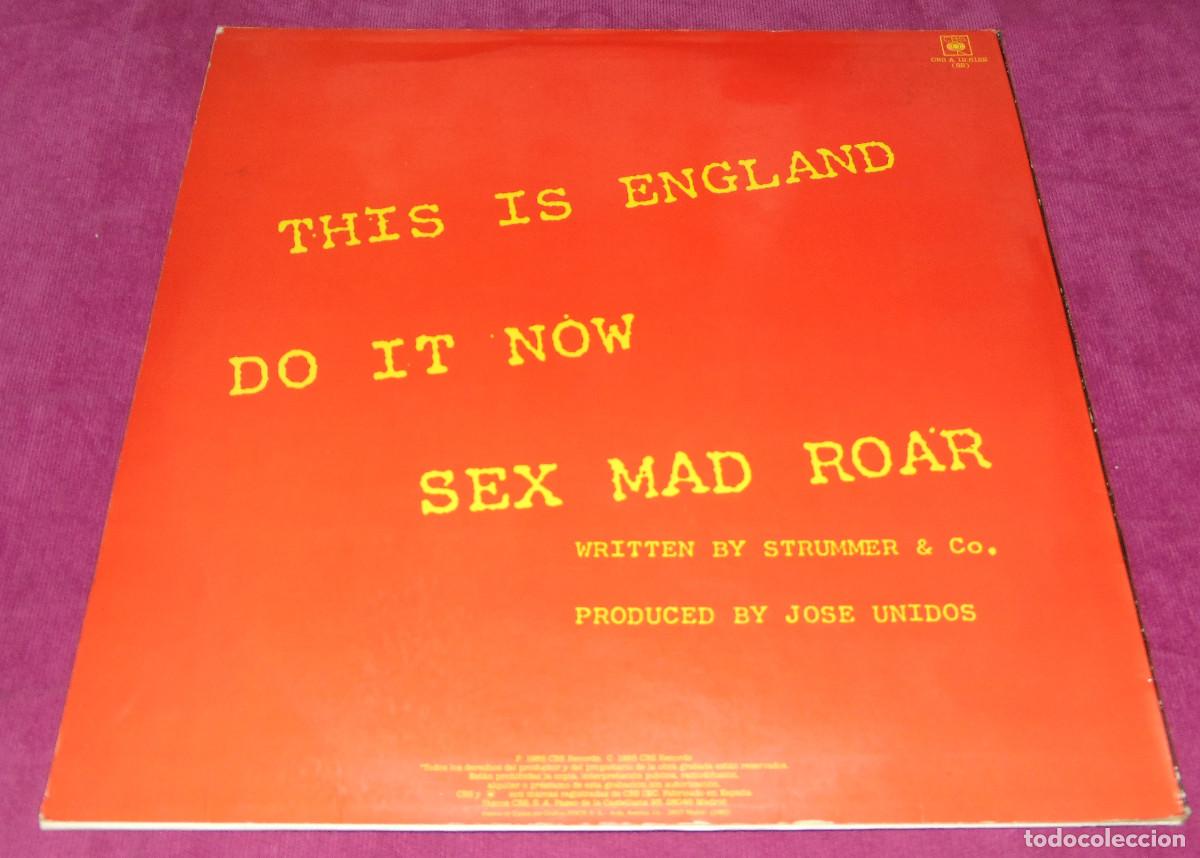 Discos de vinilo: The Clash &ndash; This Is England - MAXISINGLE 1985 - Foto 2