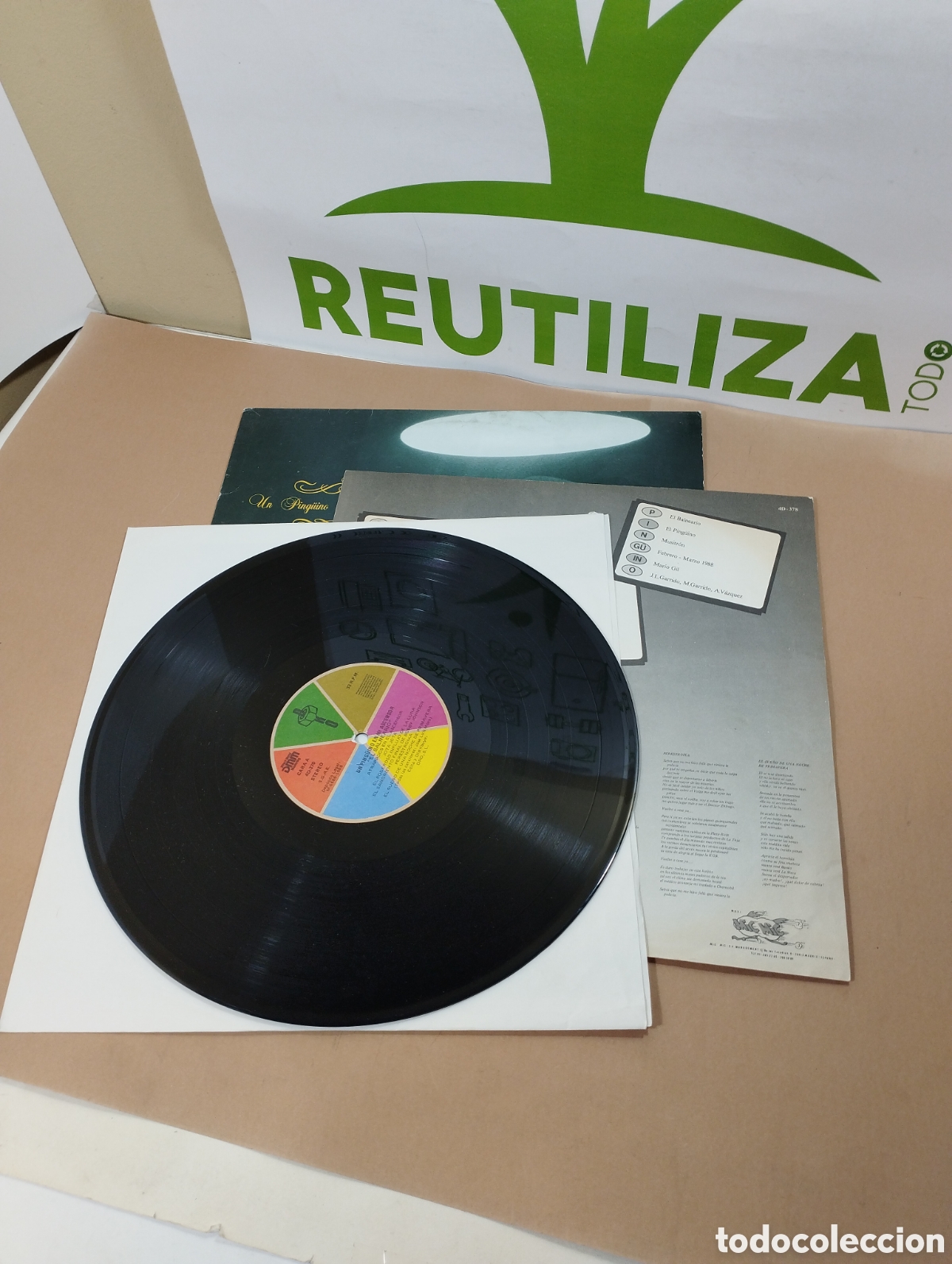 Discos de vinilo: Un ping&uuml;ino en mi ascensor. Lp - Foto 3