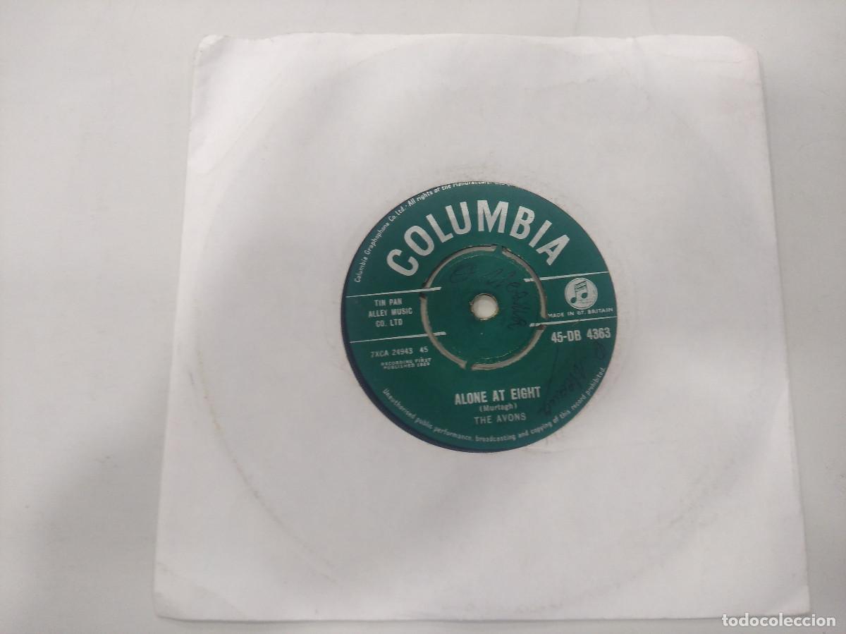 Discos de vinilo: THE AVONS/ALONE AT EIGHT/SINGLE PROMOCIONAL. - Foto 1