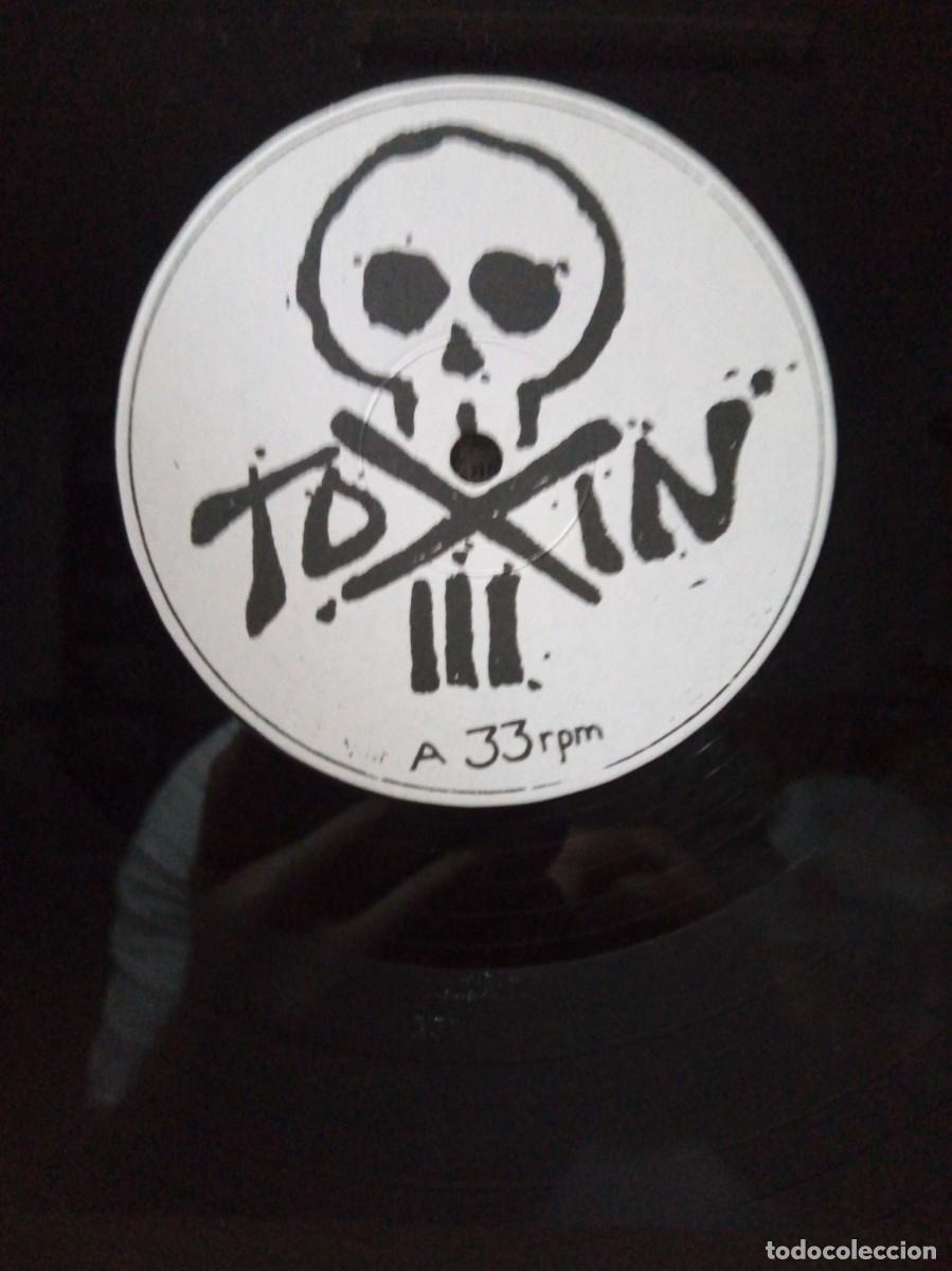 Discos de vinilo: Toxin III, I Rock I Ran (Again) 2009 - Foto 3