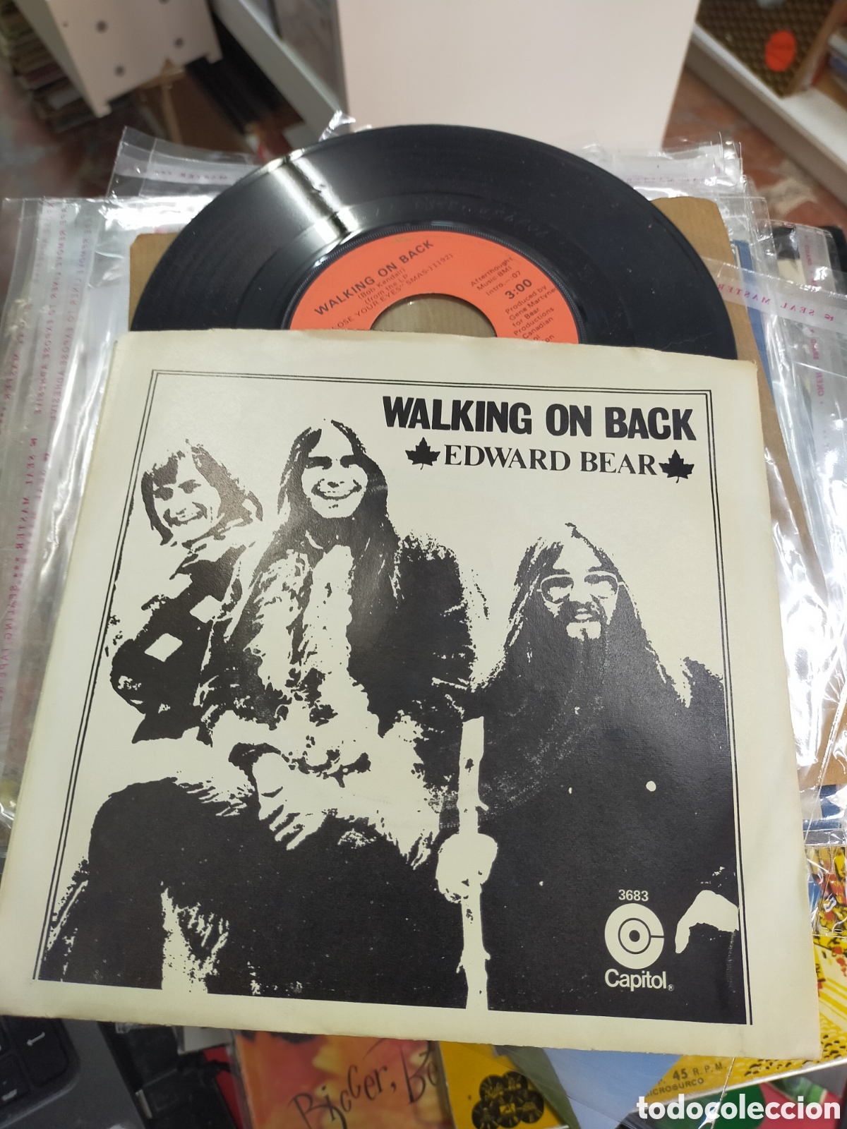 Discos de vinilo: Edward bear single walking on back 1973 - Foto 1