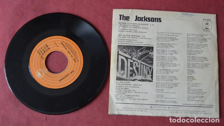 Discos de vinilo: THE JACKSONS - &Eacute;CHALE LA CULPA AL BOOGIE - MICHAEL JACKSON - Foto 2