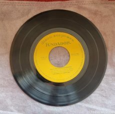 Discos de vinilo: BAILE EN HISPANOAMÉRICA. LUCHA MONTES Y SU CONJUNTO TÍPICO -FUNDADOR 1963