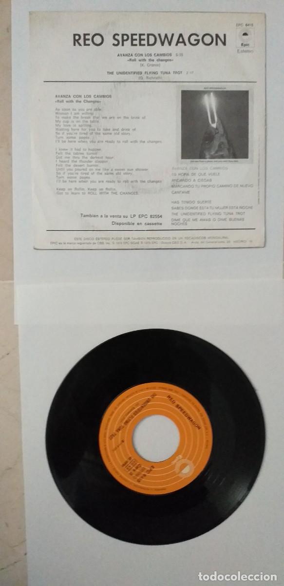 Discos de vinilo: REO SPEEDWAGON AVANZA CON LOS CAMBIOS SINGLE 1978 - Foto 2
