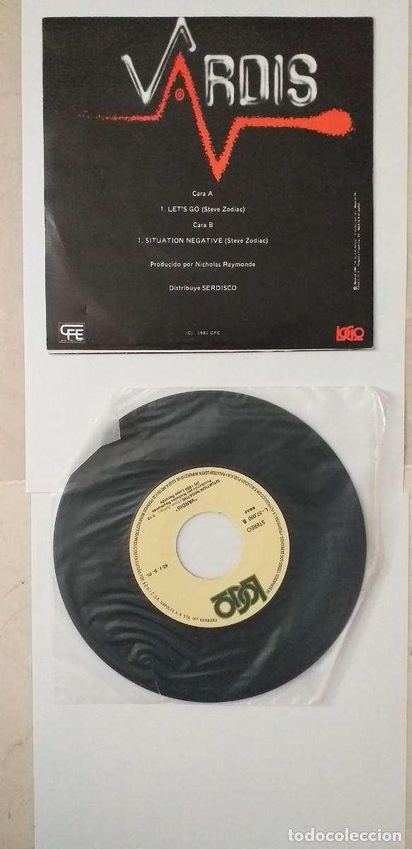 Discos de vinilo: VARDIS LET`S GO SINGLE 1981 PROMO - Foto 2