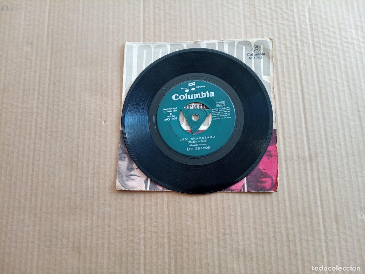 Discos de vinilo: LOS BRAVOS - AMOR Y SIMPATIA SINGLE 1969 - Foto 2