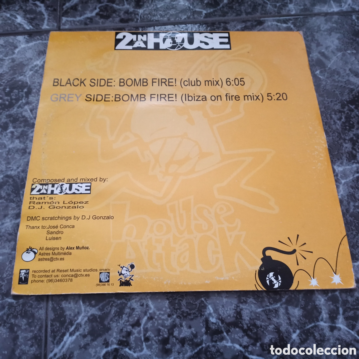 Discos de vinilo: 2 In A House - Bomb Fire! (12&rdquo;) - Foto 2