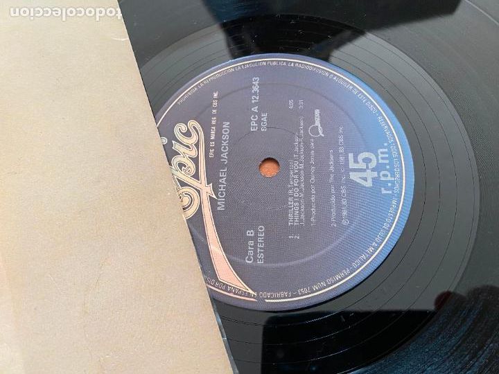 Discos de vinilo: MICHAEL JACKSON (THRILLER) MAXI 1983 ESPA&Ntilde;A (B-45) - Foto 2