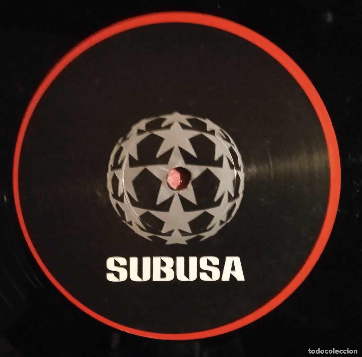 Discos de vinilo: WHO DA FUNK feat TERRA DEVA - STING ME RED - 2002 - Foto 3