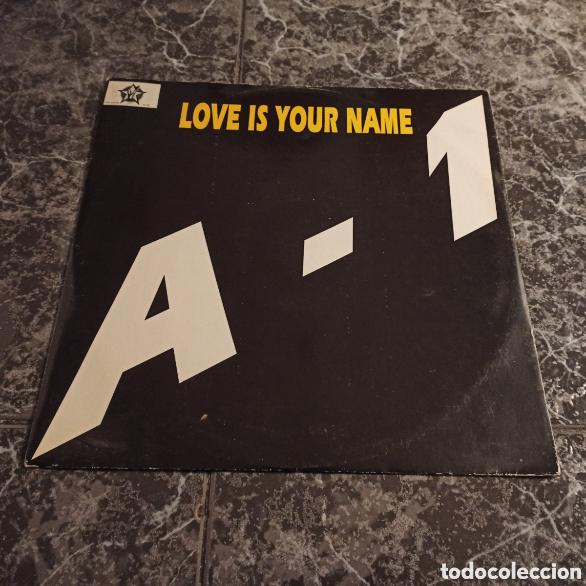 Discos de vinilo: A-1 - Love Is Your Name (12&rdquo;) - Foto 1