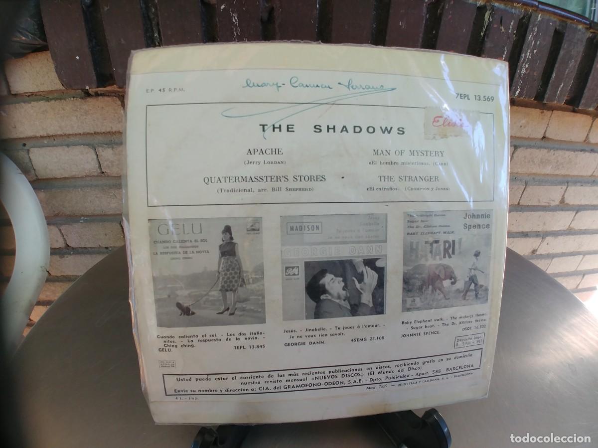Discos de vinilo: THE SHADOWS-EP APACHE +3 - Foto 2