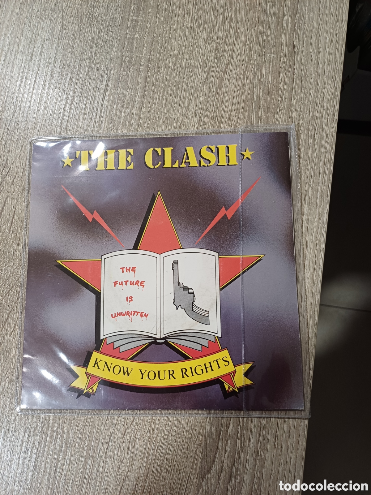 Discos de vinilo: THE CLASH KNOW YOUR RIGHTS - Foto 1