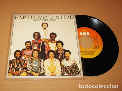 Discos de vinilo: EARTH, WIND & FIRE - BACK ON THE ROAD - SINGLE - 1980 - Foto 1