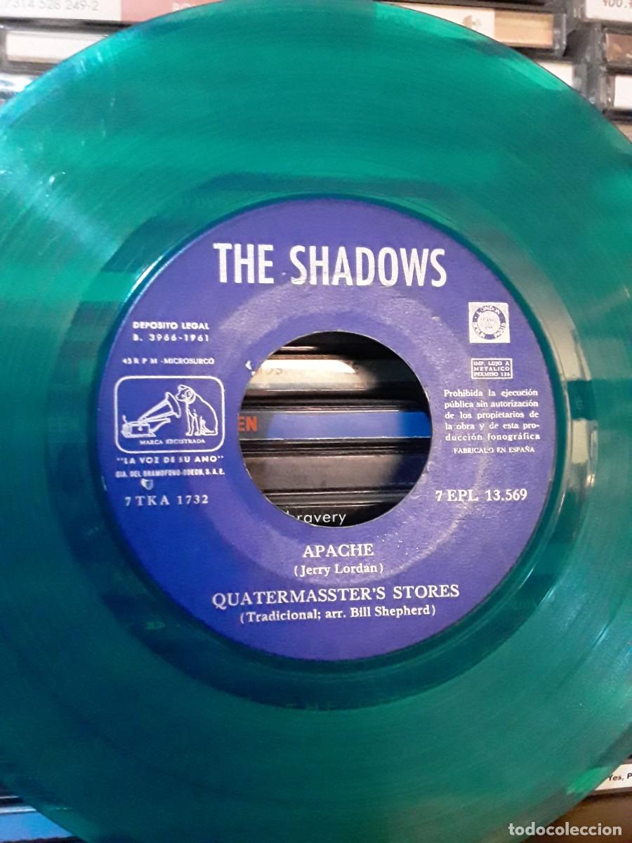 Discos de vinilo: The Shadows &lrm;&ndash; Apache - simple sin portada - Foto 1