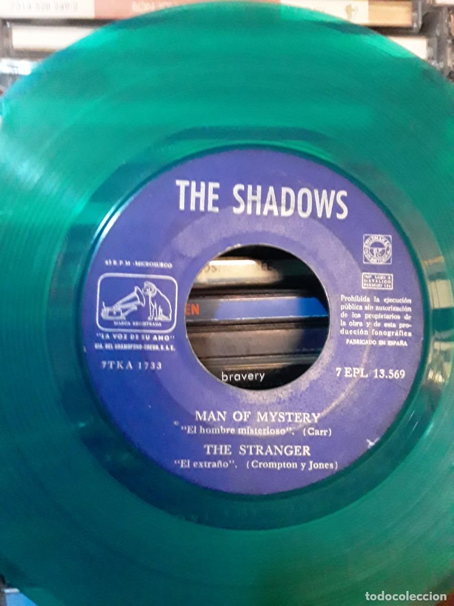 Discos de vinilo: The Shadows &lrm;&ndash; Apache - simple sin portada - Foto 2