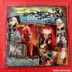 Discos de vinilo: DORO-FIRMADO “FEAT ONKEL TOM-MERRY METAL X-MAS” 2012