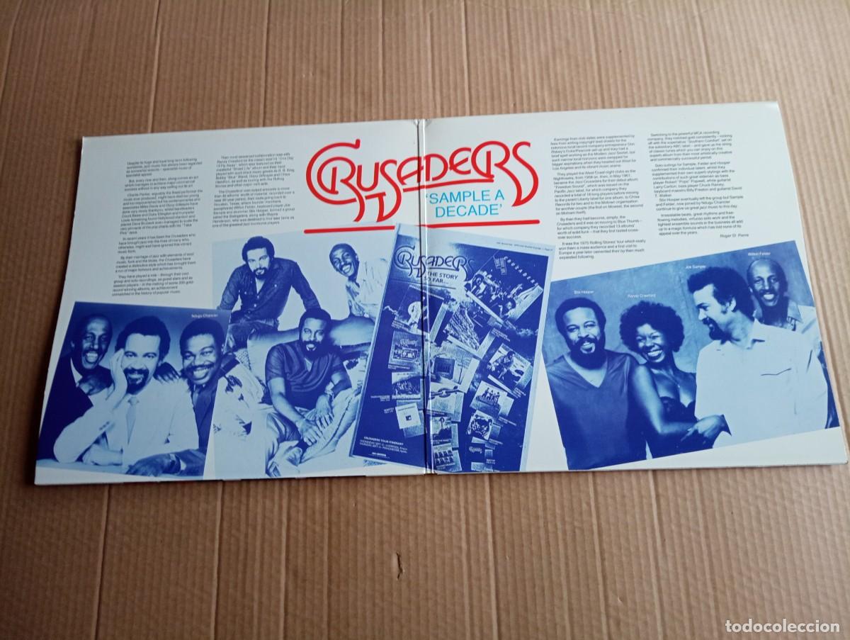 Discos de vinilo: CRUSADERS - SAMPLE A DECADE DOBLE LP 1988 EDICION INGLESA - Foto 3