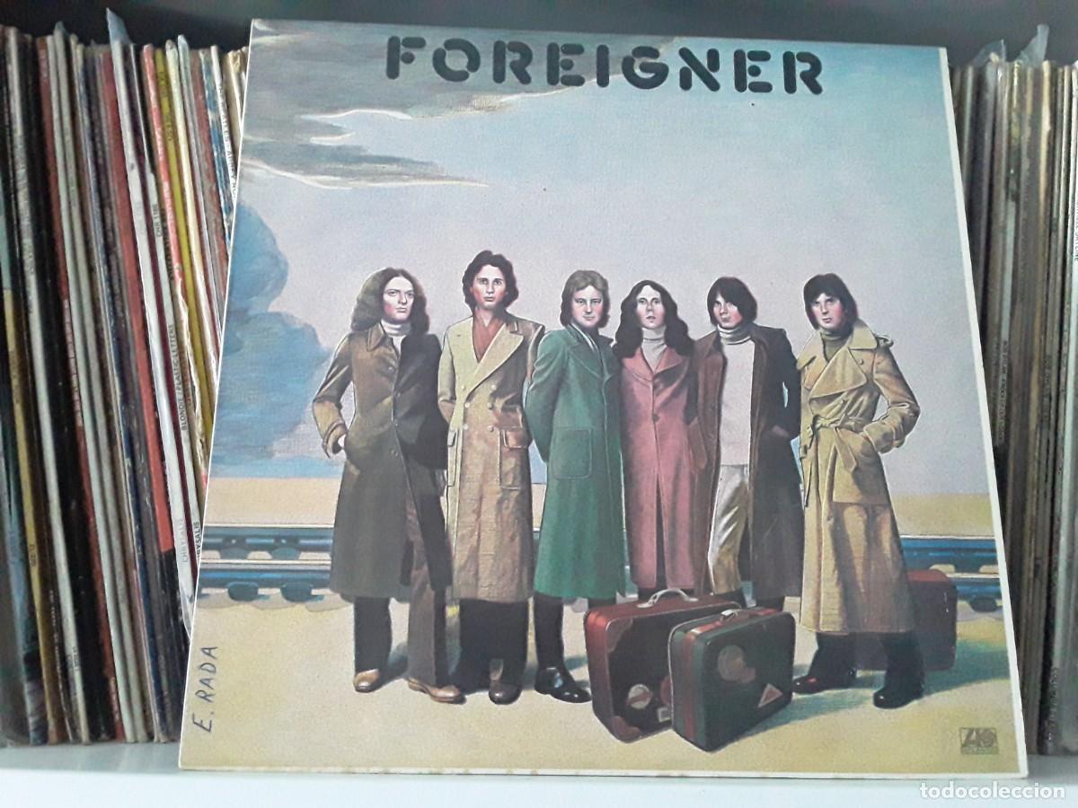 Discos de vinilo: Foreigner &lrm;&ndash; Foreigner - lp edic. espa&ntilde;a - Foto 1