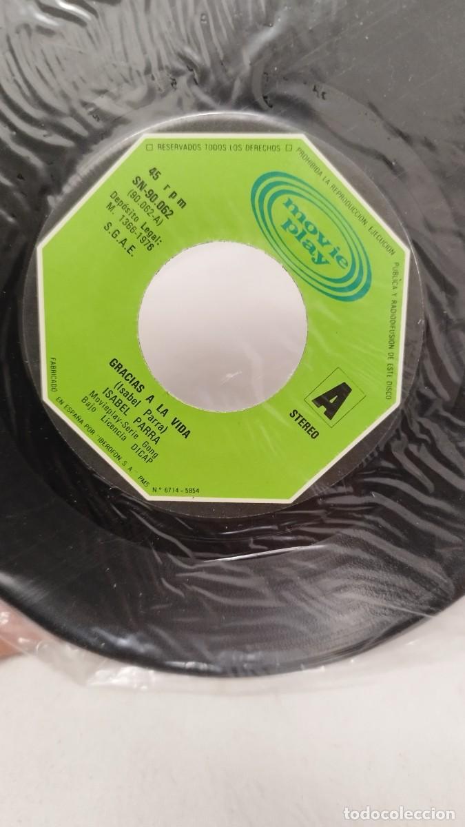 Discos de vinilo: Isabel Parra -Gracias a la Vida.Single vinilo 7&rdquo; - Foto 3