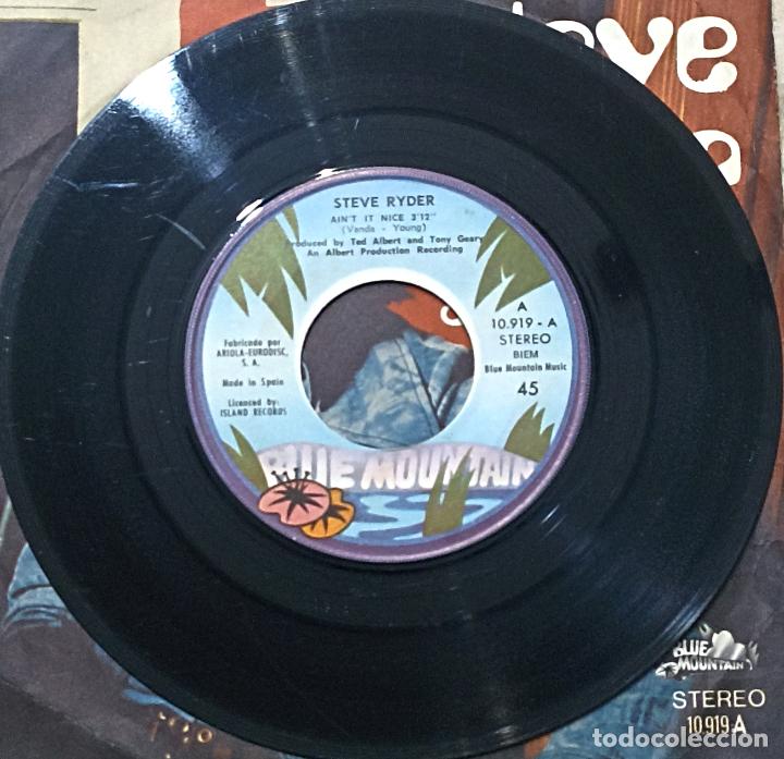 Discos de vinilo: SINGLE STEVE RYDER - AINT IT NICE - BLUE MOUNTAIN MUSIC 1972 - Foto 3
