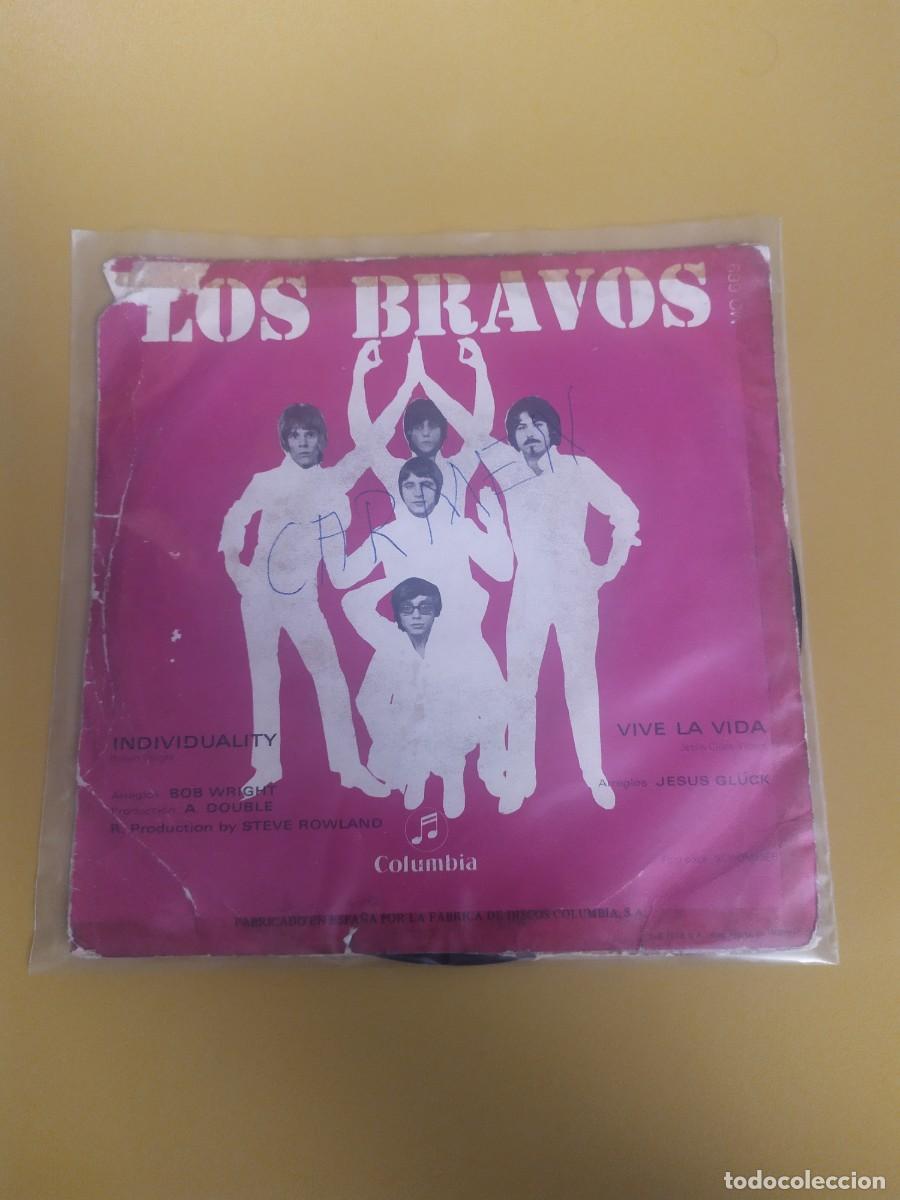 Discos de vinilo: Los Bravos - Individuality / Vive la vida 1969 - Foto 2