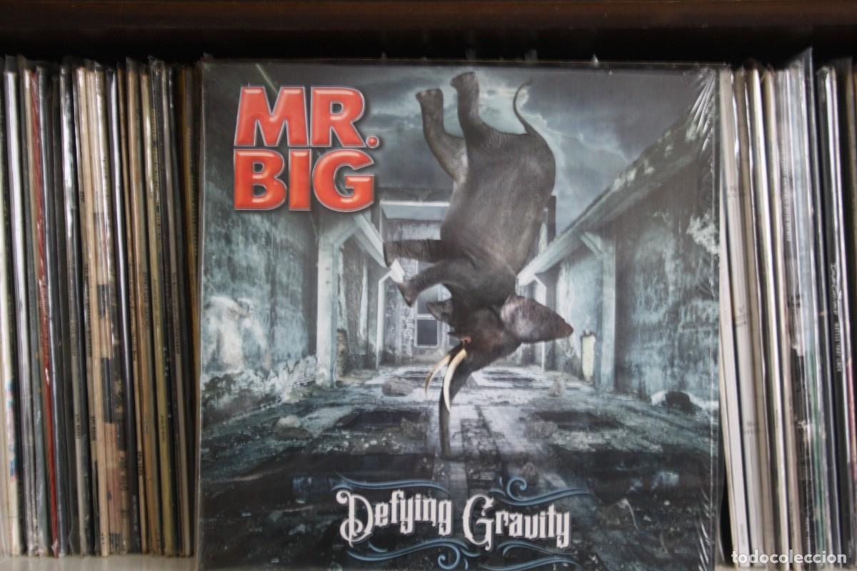 Discos de vinilo: MR.BIG. DEFYING GRAVITY, HARD ROCK, 2017, COMO NUEVO. - Foto 1