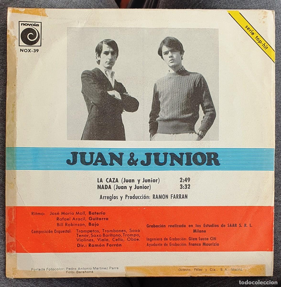 Discos de vinilo: DISCO SINGLES JUAN & JUNIOR. LA CAZA. - Foto 2