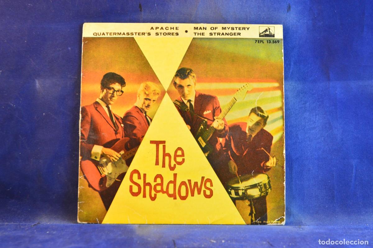 Discos de vinilo: THE SHADOWS - APACHES - + 3 EP - Foto 1
