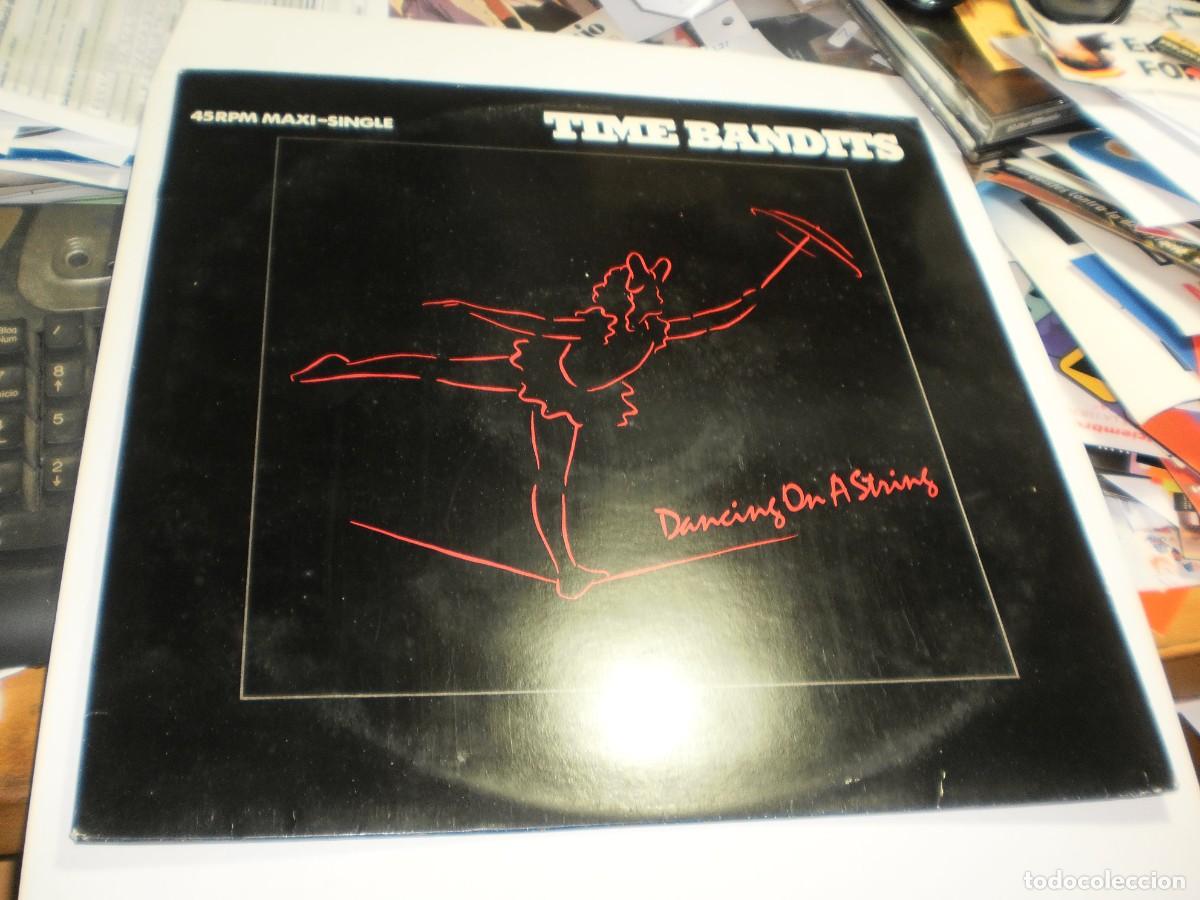 Discos de vinilo: maxi single time bandits. dancing on a string. cbs 1985 spain (seminuevo) - Foto 1