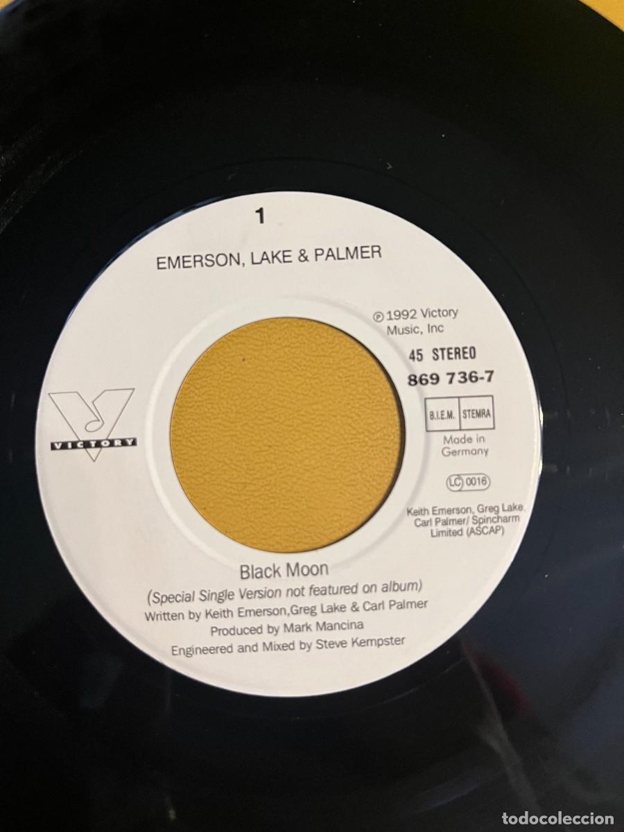 Discos de vinilo: Emerson, Lake & Palmer &lrm;&ndash; Black Moon - Foto 3