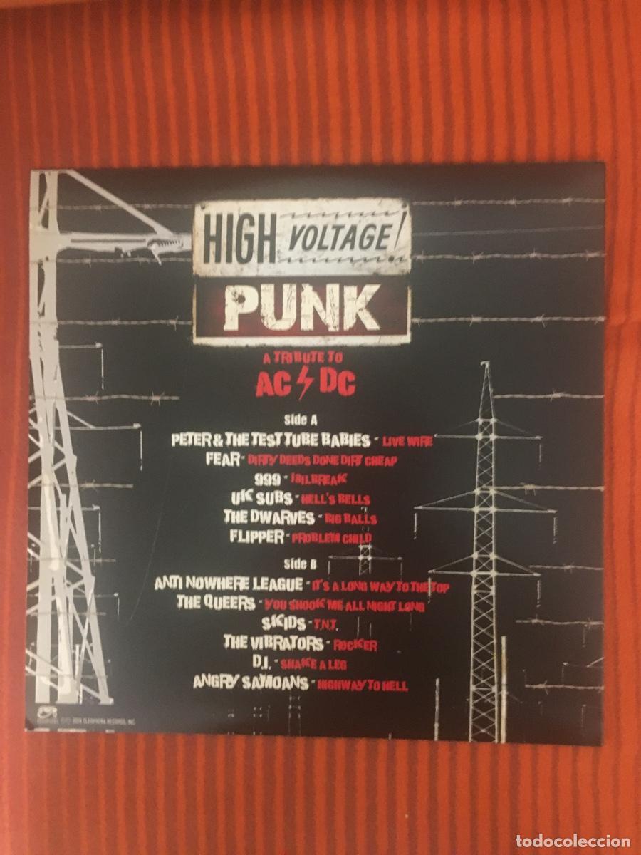 Discos de vinilo: HIGH VOLTAGE PUNK-A TRIBUTE TO AC/DC - Foto 2