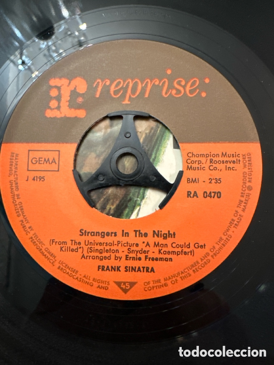 Discos de vinilo: FRANK SINATRA - STRANGERS IN THE NIGHT - SINGLE - 1966 - Foto 5