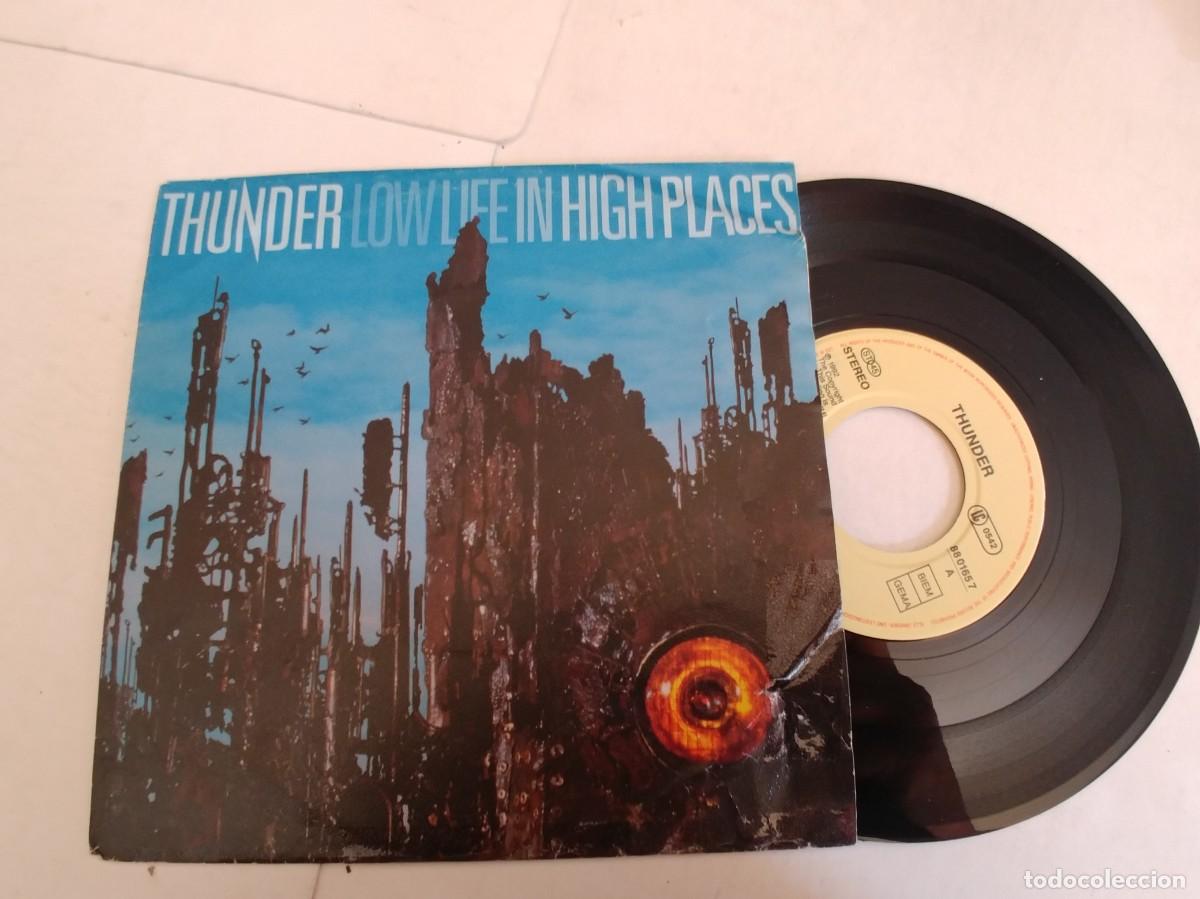 Discos de vinilo: THUNDER-SINGLE LOW LIFE IN HIGH PLACES - Foto 1