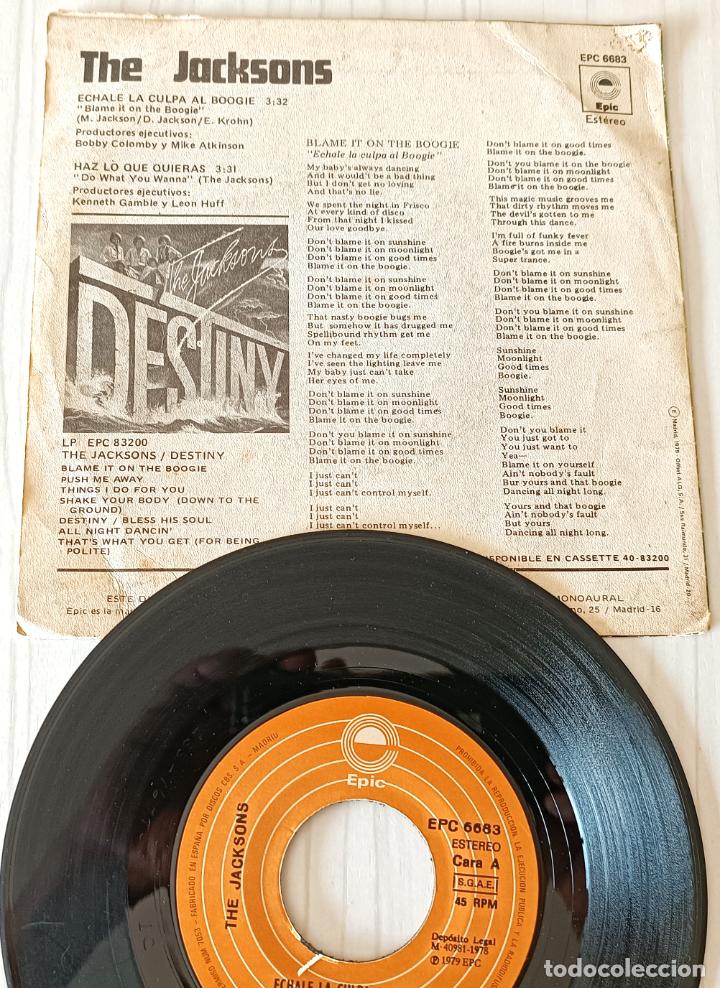 Discos de vinilo: THE JACKSONS - ECHALE LA CULPA AL BOOGIE EPIC - 1979 - Foto 2