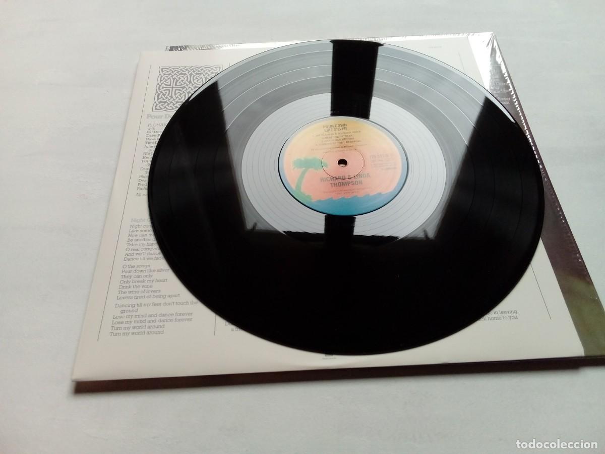 Discos de vinilo: Richard & Linda Thompson &ndash; Pour Down Like Silver. LP - Foto 3