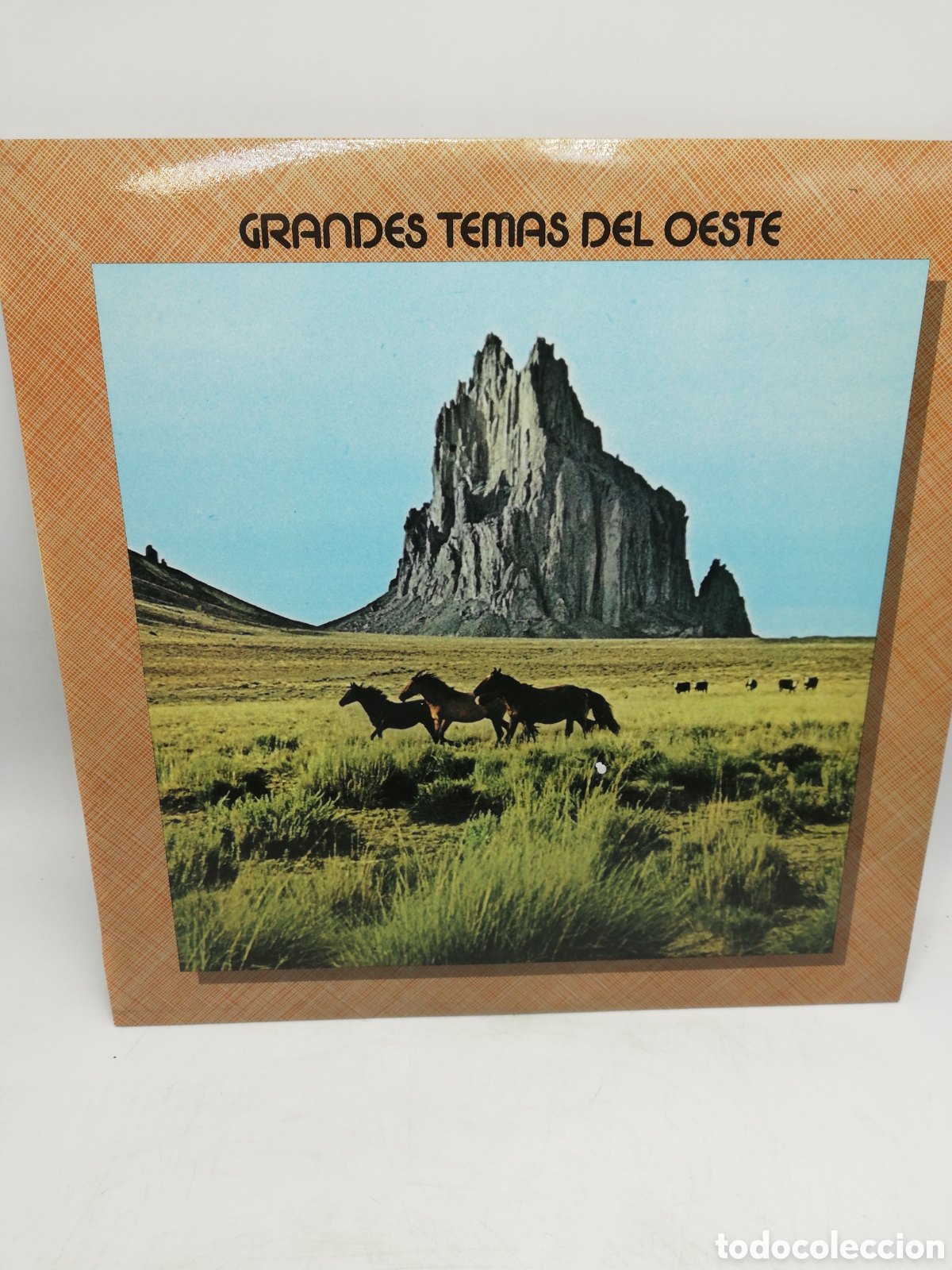 Discos de vinilo: Disco de vinilo. Grandes Temas del Oeste. Hispavox. S 20.044. - Foto 1