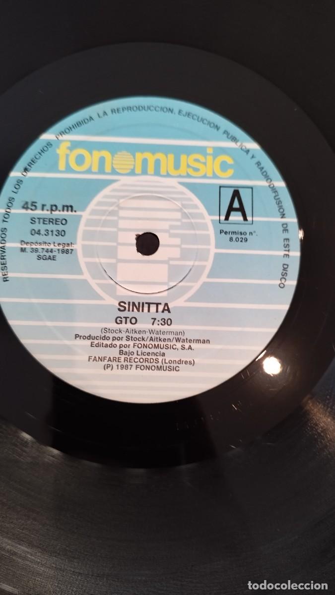 Discos de vinilo: Sinitta &ndash; GTO (Modinas Red Roaring Mix.Vinilo Maxi Single - Foto 2