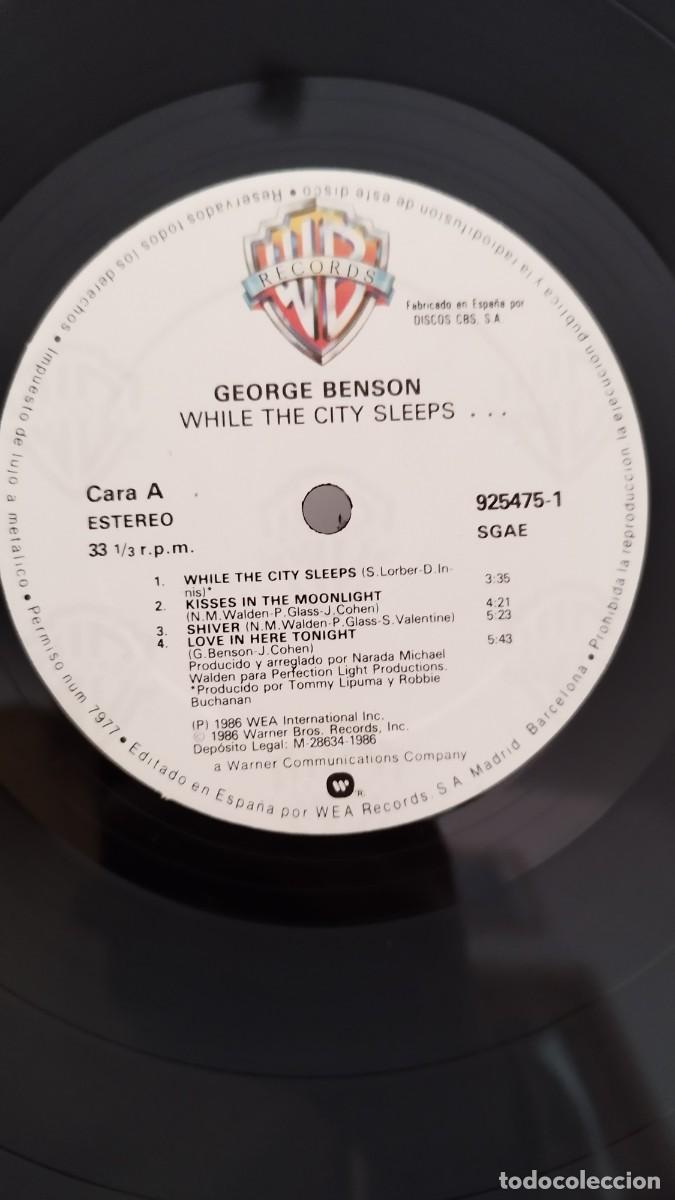 Discos de vinilo: George Benson &ndash; While The City Sleeps...Vinilo Lp - Foto 4