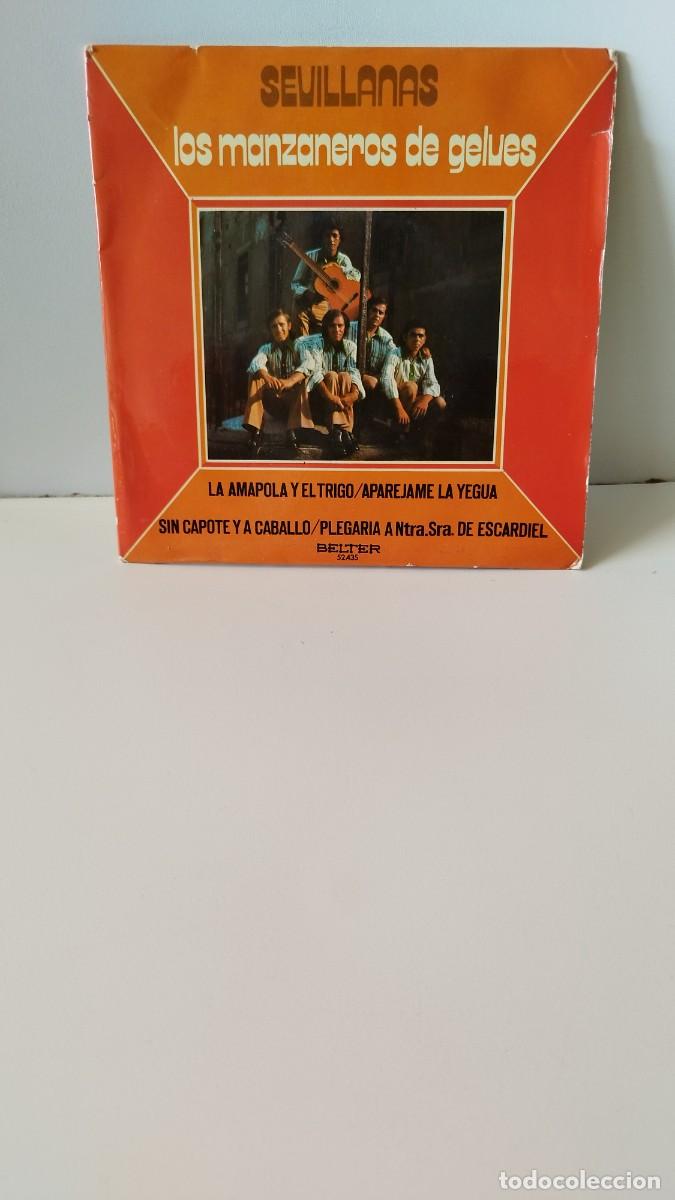 Discos de vinilo: Los Manzaneros De Gelves &ndash;Sevillanas.Vinilo Single en muy buen estado el disco