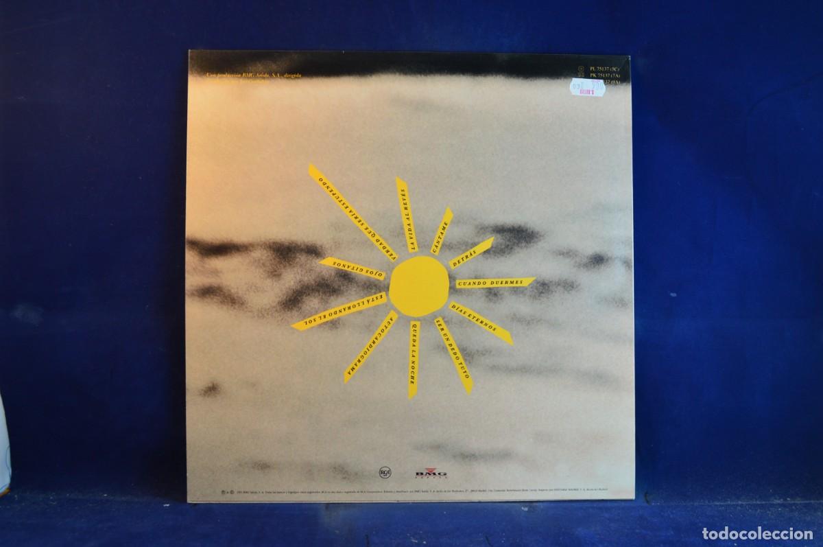 Discos de vinilo: C&Oacute;MPLICES &ndash; EST&Aacute; LLORANDO EL SOL - LP - Foto 2
