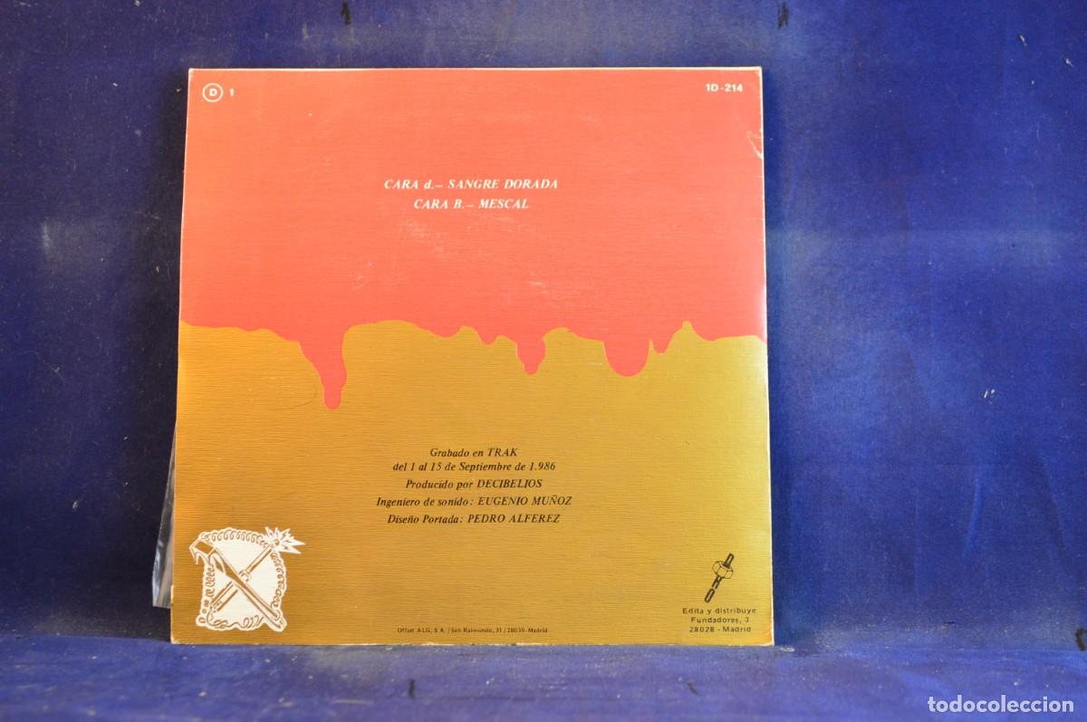 Discos de vinilo: DECIBELIOS - SANGRE DORADA - MESCAL - SINGLE - Foto 2