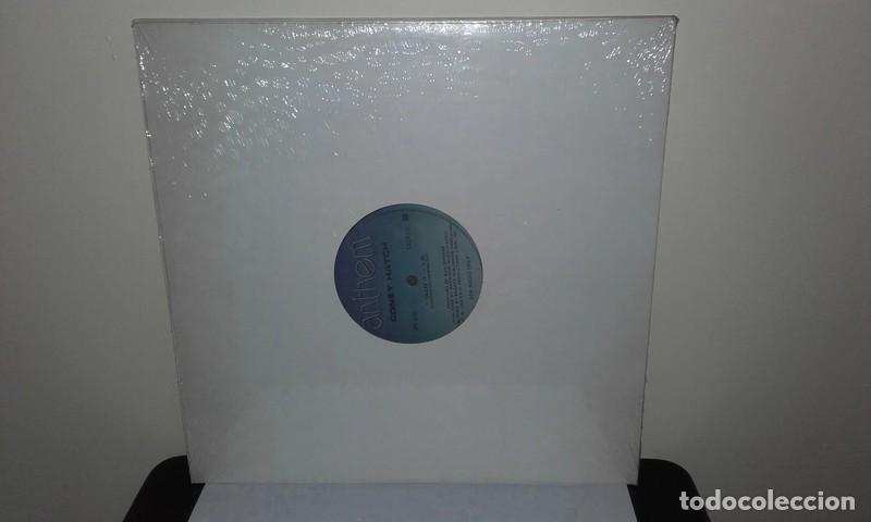 Discos de vinilo: Coney Hatch : First Time For Everything / Shake It (Promo Can Maxi-Single) - Foto 2