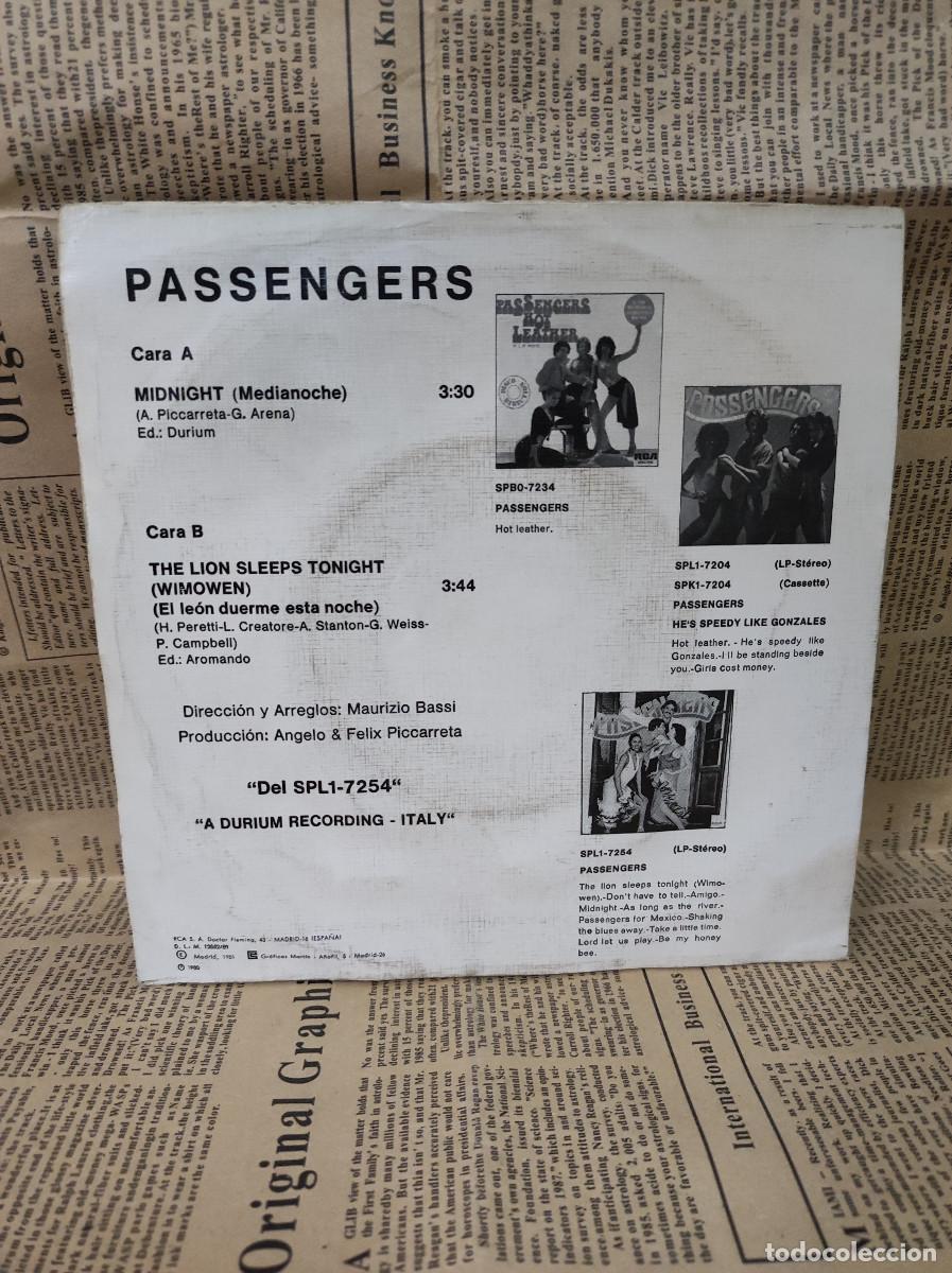 Discos de vinilo: Passengers &ndash; The Lion Sleeps Tonight - Foto 2
