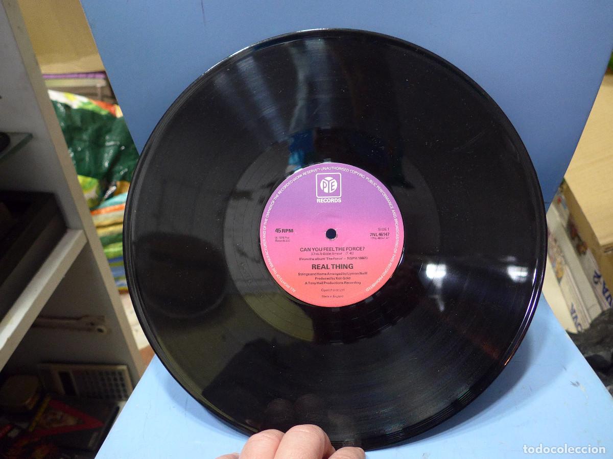Discos de vinilo: REAL THING CAN YOU FEEL THE FORCE - Foto 5