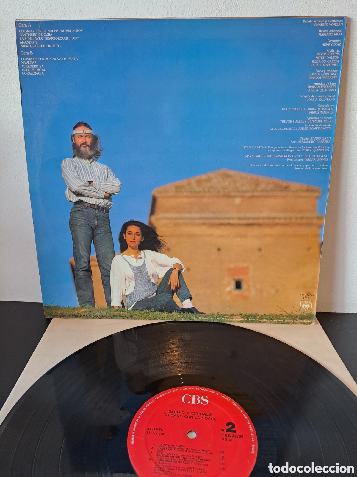 Discos de vinilo: SERGIO Y ESTIBALIZ. CUIDADO CO LA NOCHE. CBS. LA.2 - Foto 2