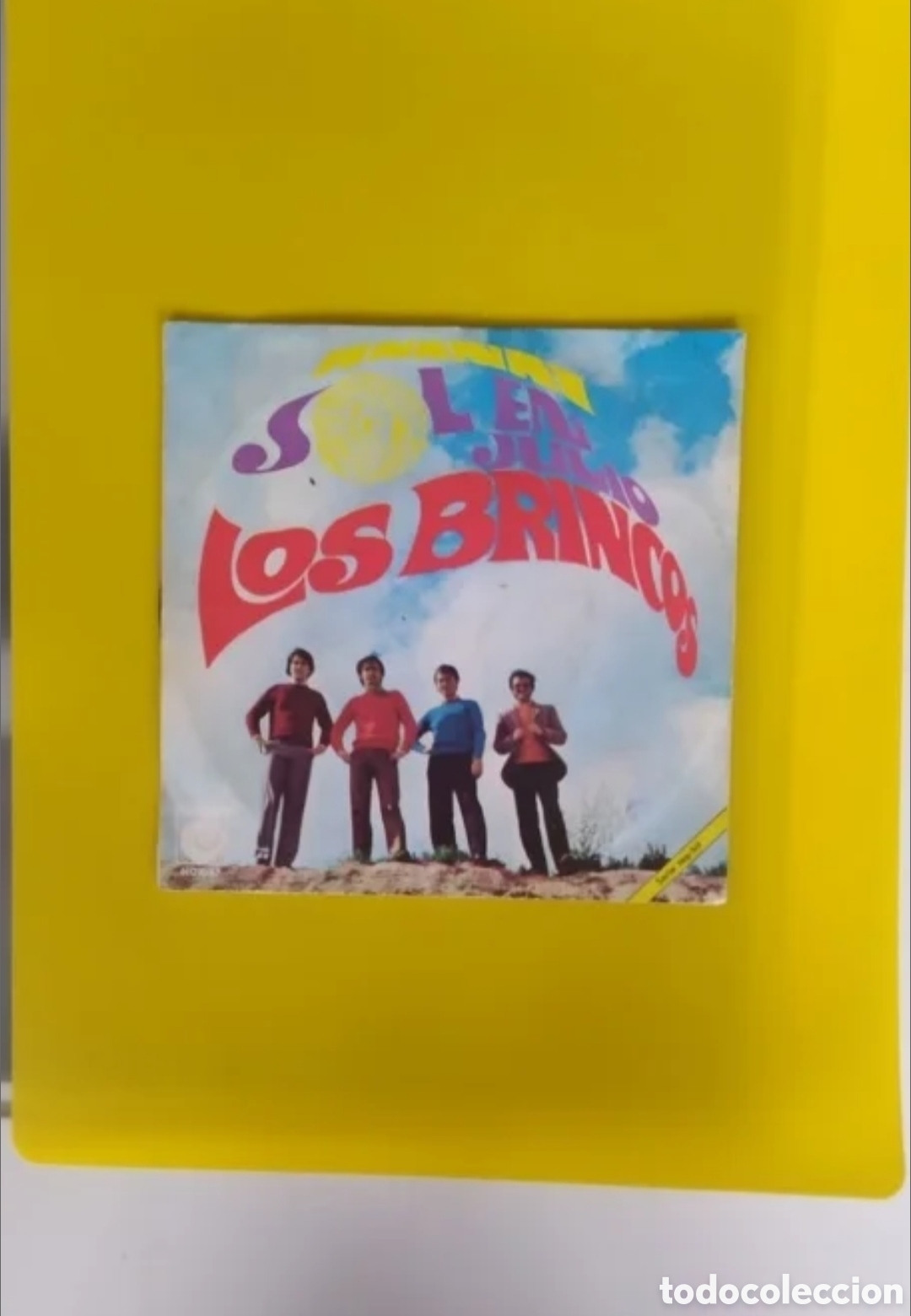 Discos de vinilo: Single Los Brincos. Sol en Julio / Ananai - Foto 2