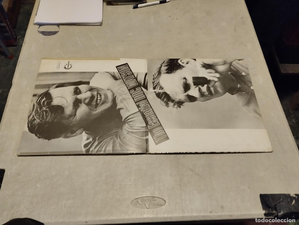 Discos de vinilo: Doc Watson Doble LP The Essential Doc Watson Fr. Portada abierta - Foto 2