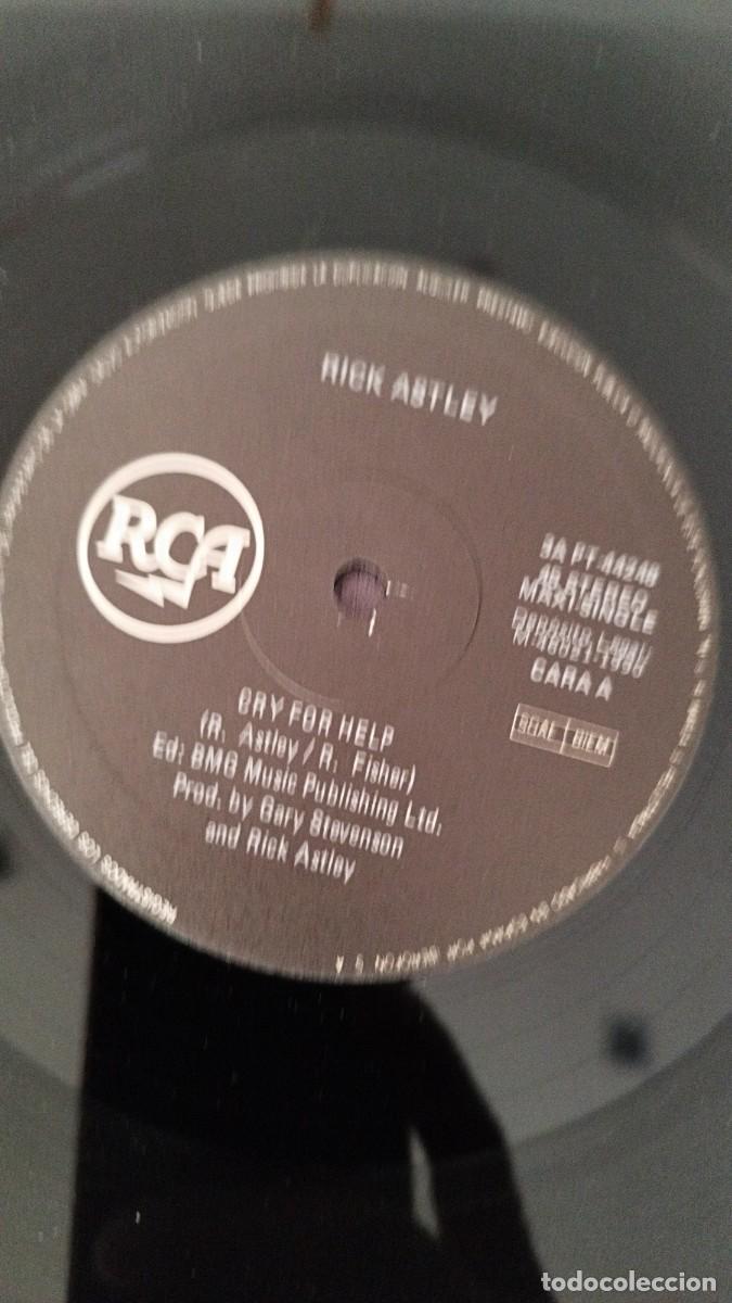 Discos de vinilo: Rick Astley &ndash; Cry For Help.Vinilo Maxi Single - Foto 2